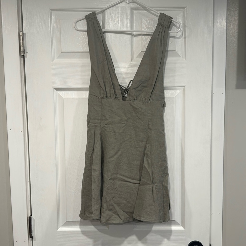 Zara Women’s Green Plunge Linen Sundress Size Medium